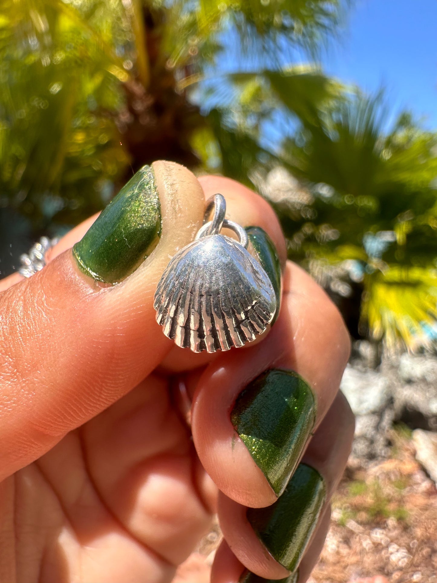Sterling Silver Clam Shell Charm - Style 1