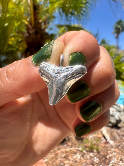 ❋STERLING BULL SHARK TOOTH CHARM❋